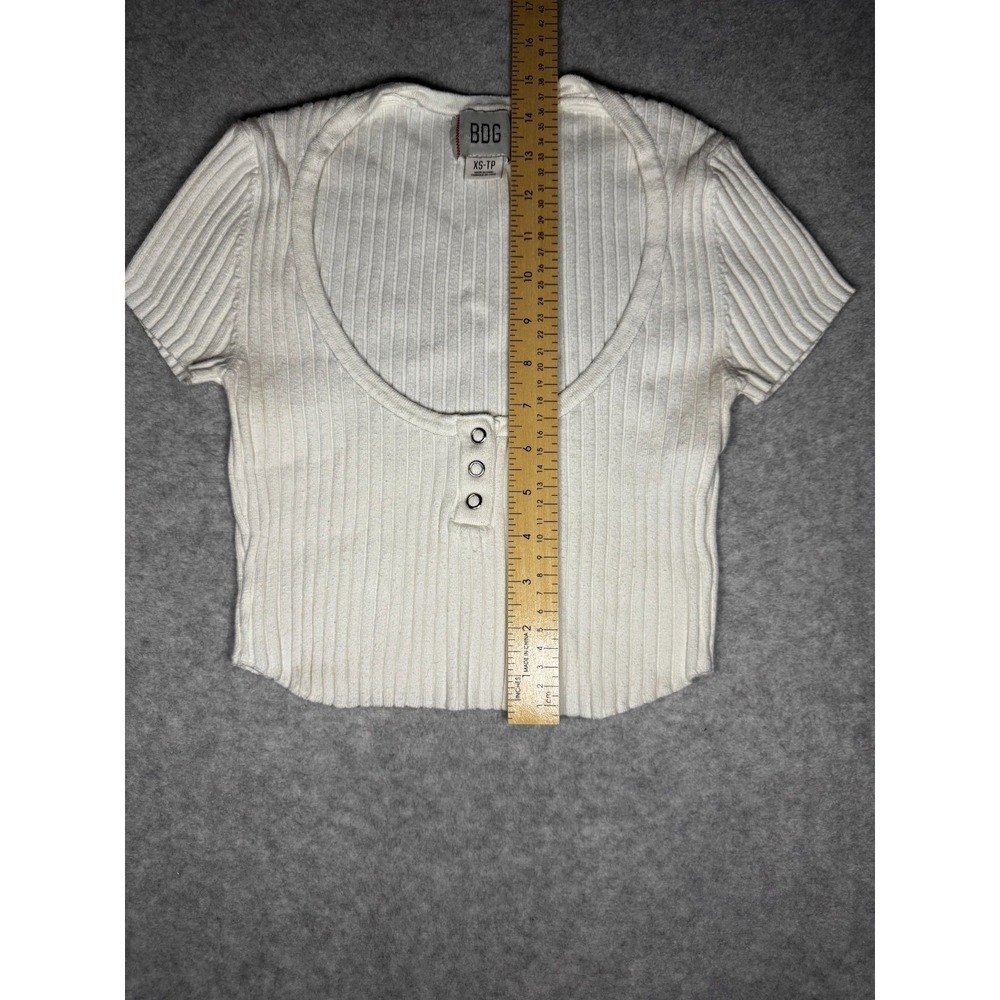 BDG White Babytee XS Urban Outfitters Crop Top - Picture 4 of 7